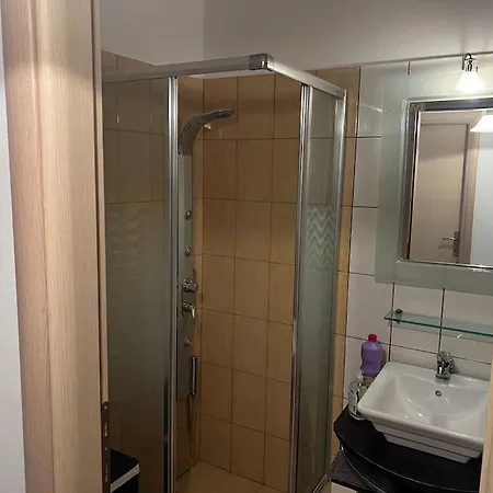 50m From Beach! شقة *