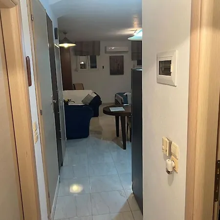 50m From Beach! PalaiónTsiflíkion